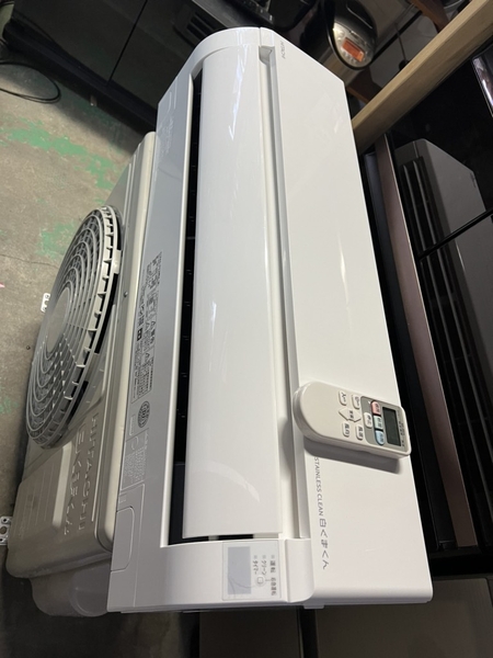 Điều hoà PVN826 Hitachi 2.2kw 2023