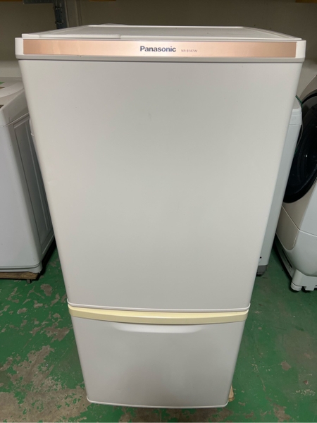 Tủ lạnh 403 Panasonic 138L