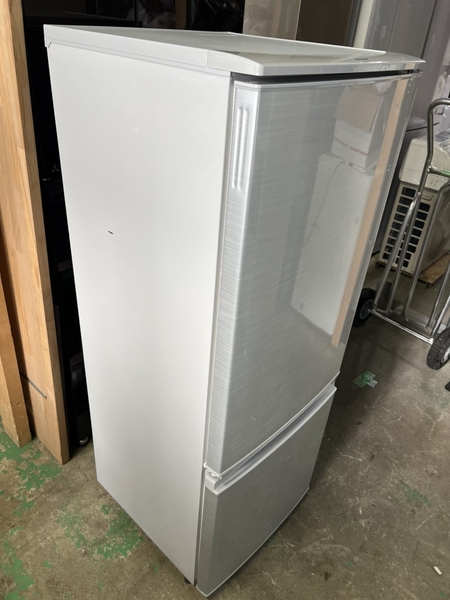 Tủ lạnh PVN877 Sharp 167L 2015