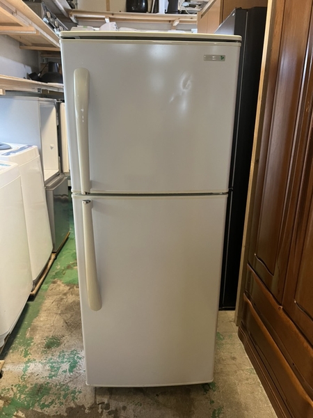 Tủ lạnh 271 YAMADA 2015 193L