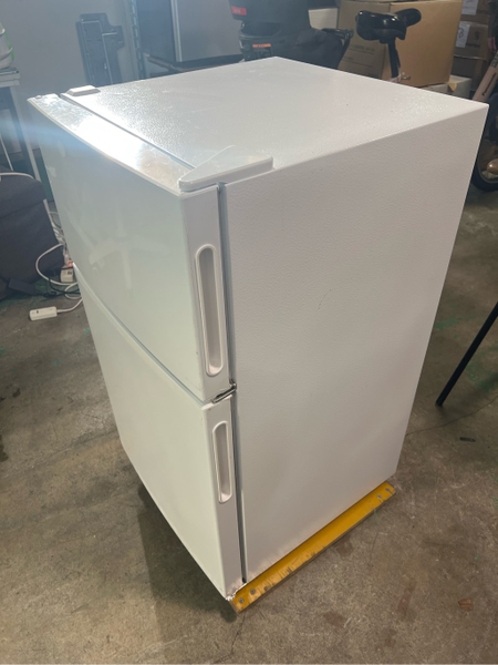 Tủ lạnh PVN1599 Maxzen 87L 2024