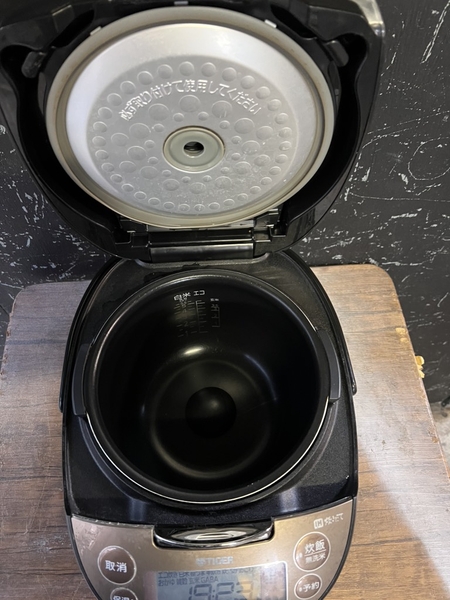 Nồi cơm PVN1449 Teger 1.0L