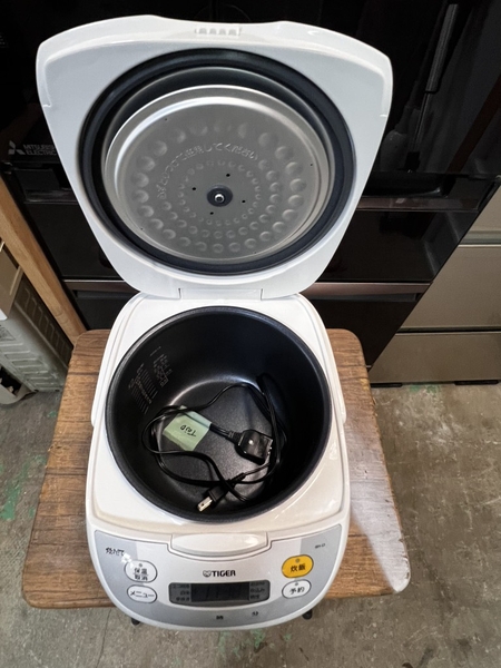 Nồi cơm PVN 1343 Tige 1.8L