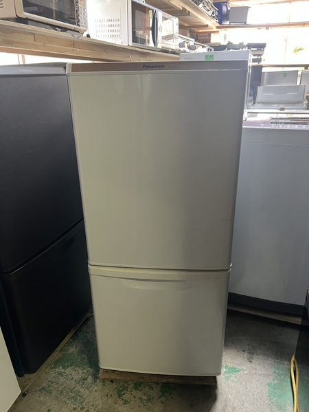 Tủ lạnh 287 PANASONIC 2016 138L