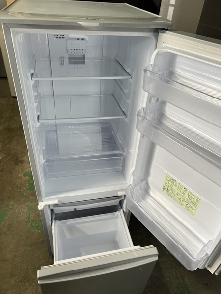 Tủ lạnh PVN877 Sharp 167L 2015