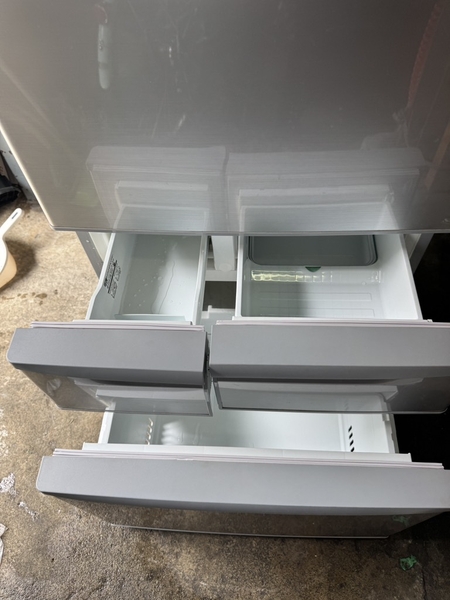 Tủ lạnh TOSHIBA 411L có làm đá tự động 2018 PVN1081