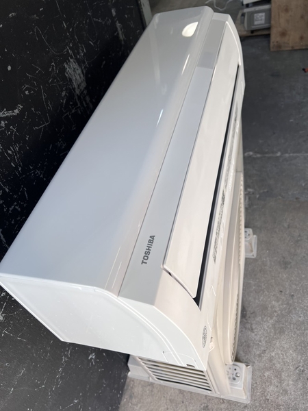 Điều Hoà PVN1470 TOSHIBA 2.2kw 2022