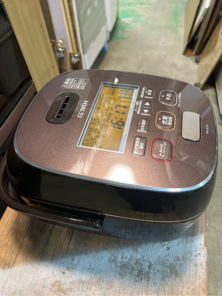 Nồi cơm PVN1633 Zojirushi 1.0L