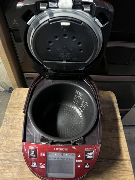 Nồi cơm PVN835 Hitachi 1.0L 2022