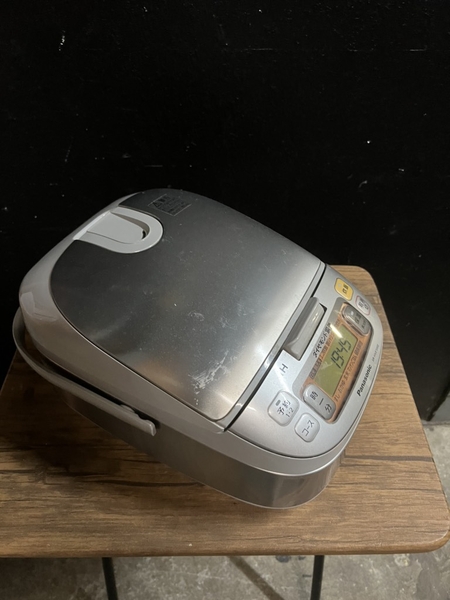 Nồi cơm 89 - PANASONIC 2014 1L