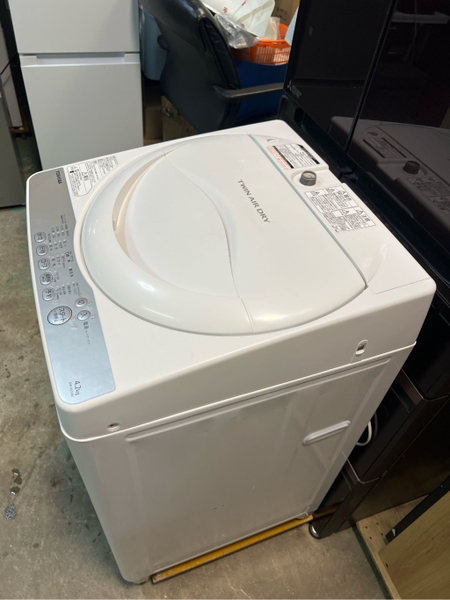 Máy giặt PVN1638 Toshiba 4.2Kg 16