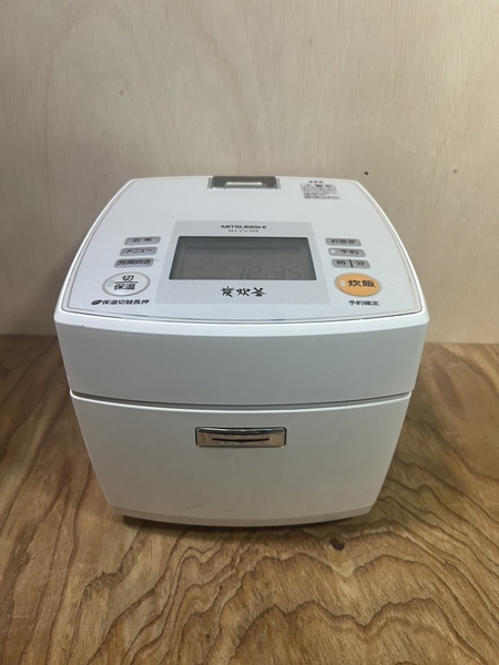 Nồi cơm 245 MITSUBISHI 1L