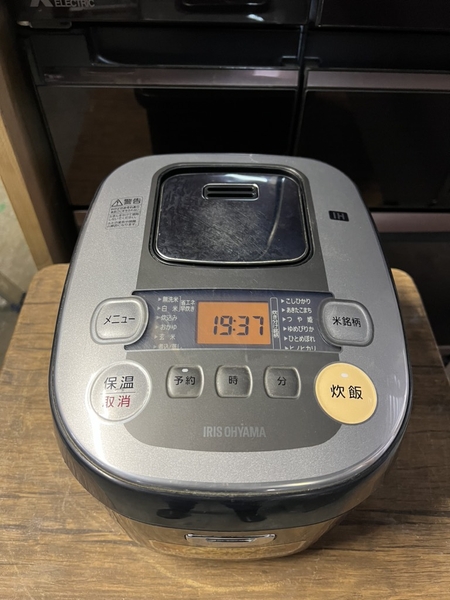 Nồi cơm PVN838 IRISOHYAMA 1.0L 2018
