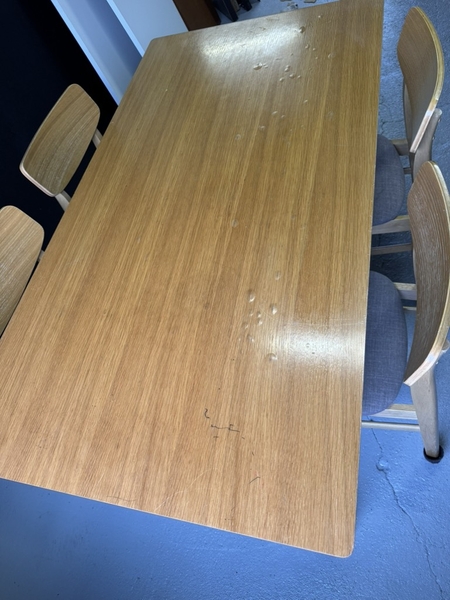 Bàn ăn 4 ghế PVN717 150x80x70