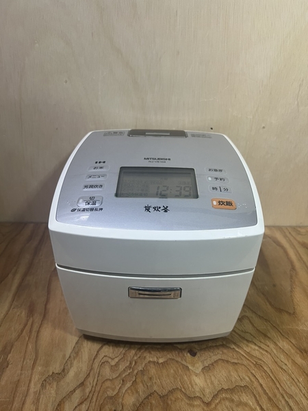 Nồi cơm 247 MITSUBISHI 1L