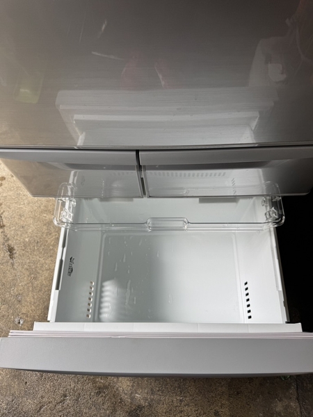 Tủ lạnh TOSHIBA 411L có làm đá tự động 2018 PVN1081