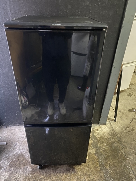 Tủ lạnh 157 SHARP 2016 137l