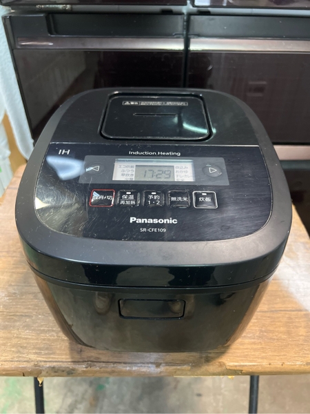 Nồi cơm PVN1652 Panasonic 1.0L
