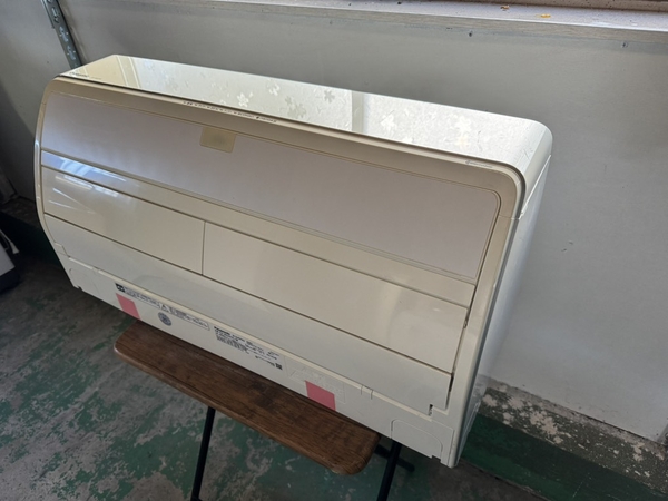 Điều hoà 533 PANASONIC 2016 2.2kw 100V