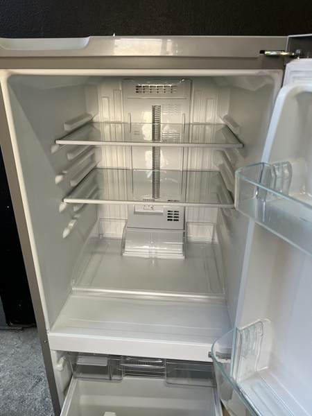 Tủ lạnh 132 - PANASONIC 2014 138L