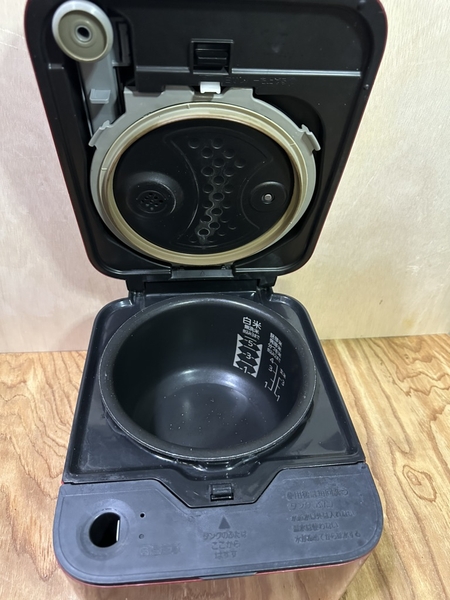 Nồi cơm điện 216 - MITSUBISHI 1L