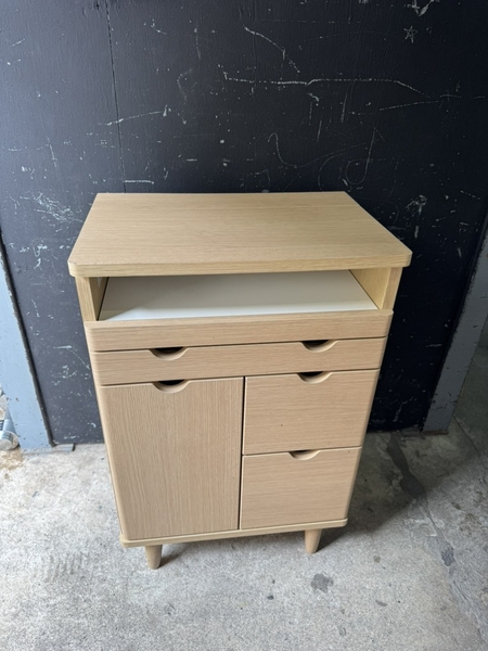 Bàn trang điểm PVN998 36x54x85