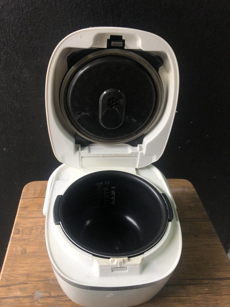 Nồi cơm 137 TIGER 1L