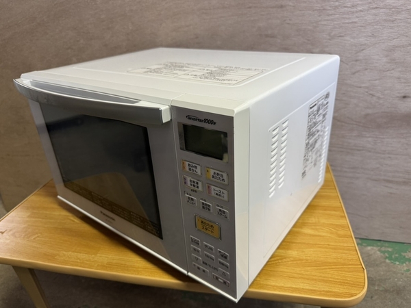 Lò vi sóng 249 - PANASONIC ( nướng , làm bánh ok)