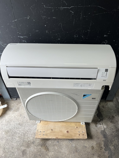Điều hoà PVN1086 Daikin 2.2kw 2017