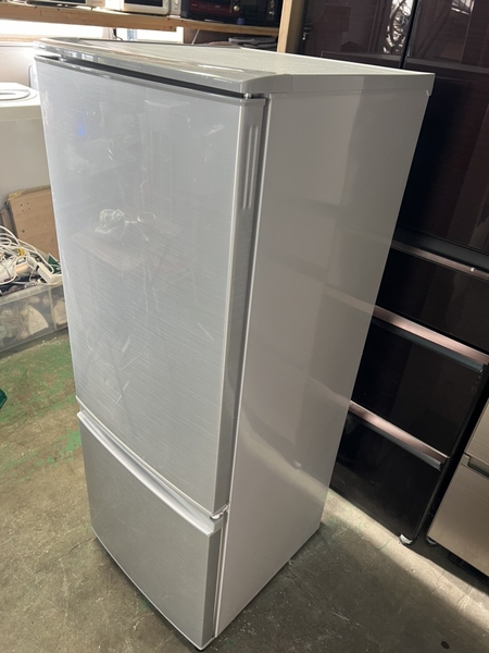 Tủ lạnh PVN877 Sharp 167L 2015