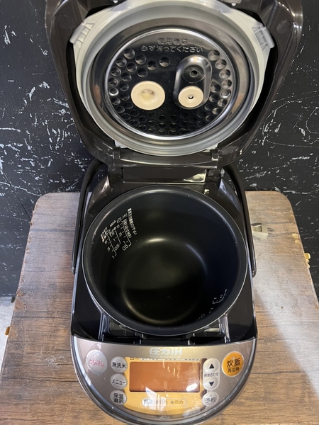 Nồi cơm PVN1445 Zojirushi 1.0L