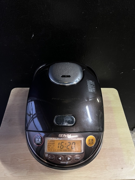 Nồi cơm 58 - ZOJIRUSHI 10合 1.8L