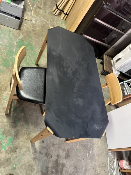 Bàn ăn 2 ghế (60x120x72)