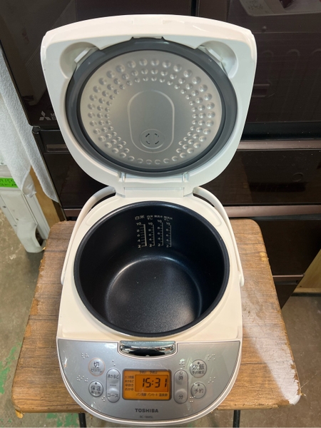 Nồi cơm PVN1650 Toshiba 1.8L 2021