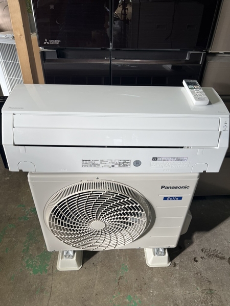 Điều hoà 673 Panasonic 2.8kw ( 10 chiếu)  2023