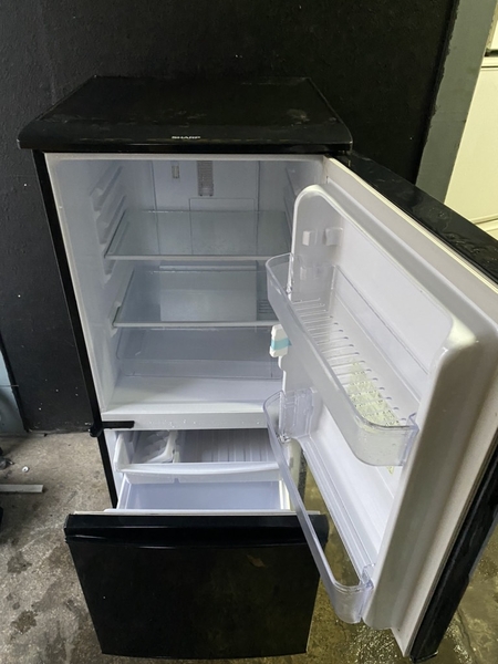 Tủ lạnh 157 SHARP 2016 137l