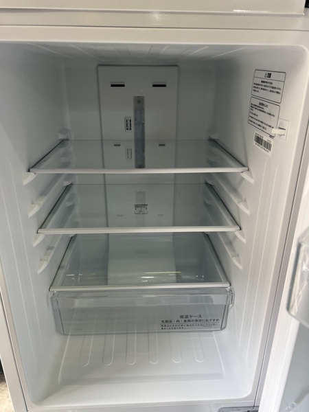 Tủ lạnh PVN 1085 Hisense 150l 2020