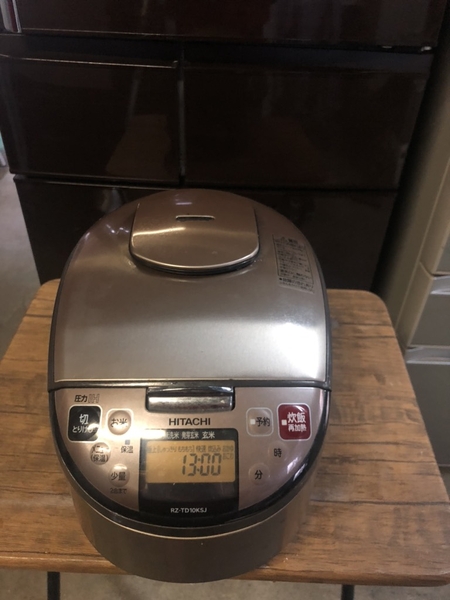 Nồi cơm HITACHI 1L