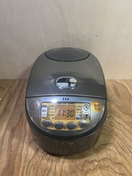 Nồi cơm 242 ZOJIRUSHI  2017 1L