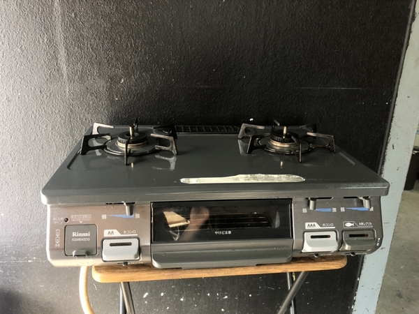 Bếp ga 128 TOSHI 2017 RINNAI