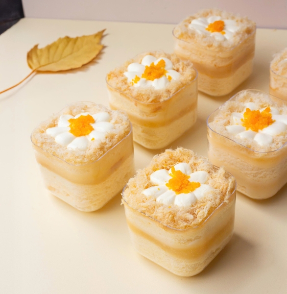 Bông Lan Trứng Muối