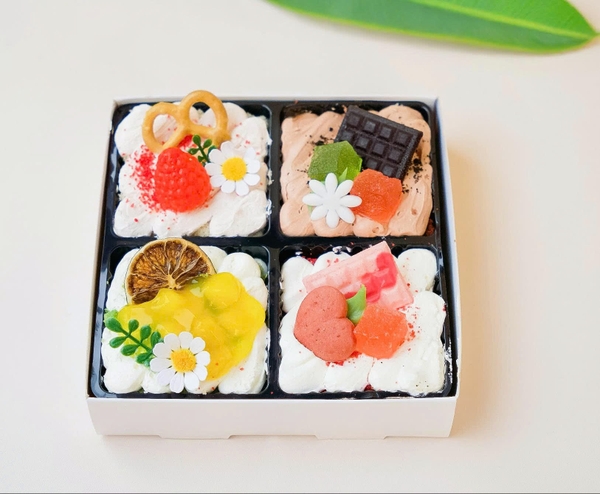 Bông Lan Mứt Nhiệt Đới