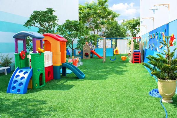 Khu vui chơi mầm non ở ngoài trời