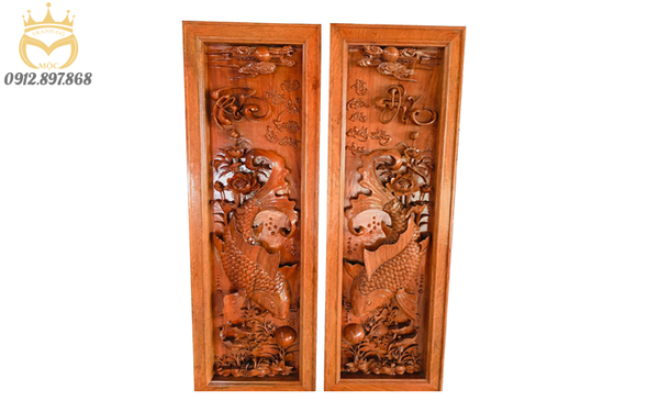 Tranh Gỗ Hương Đá Đục Kênh Bong Lý Ngư Vọng Nguyệt 140x47cm - TGM8003