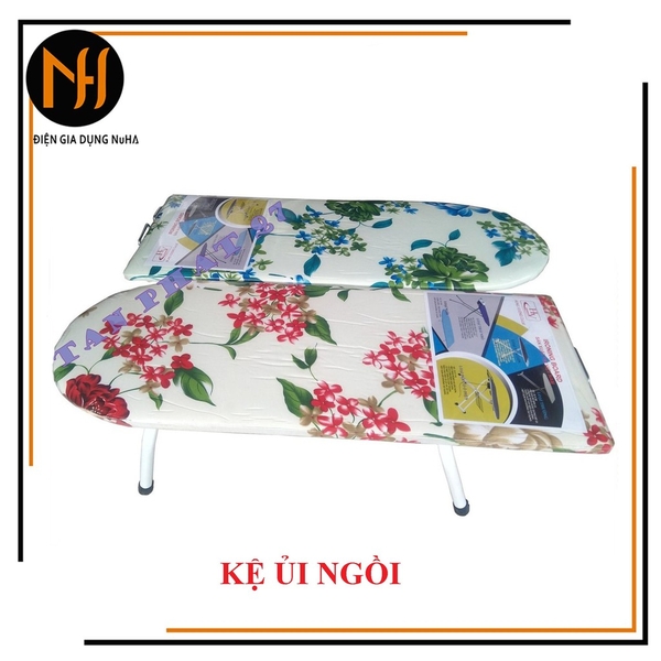 ban-de-ui-quan-ao-dang-ngoi-hoa-van-hoa-tiet-giao-ngau-nhien