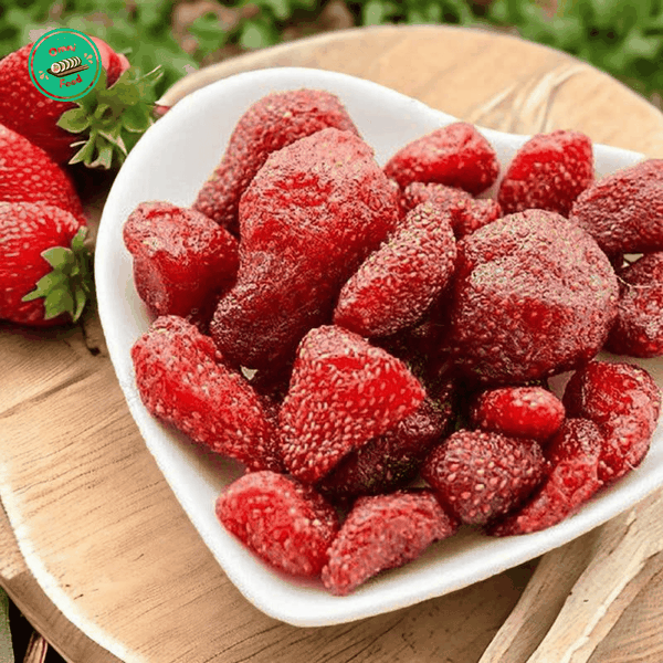 Dâu Tây Sấy Khô Nust Organic Hộp 400g- Giữ Trọn Hương Vị & Dinh Dưỡng
