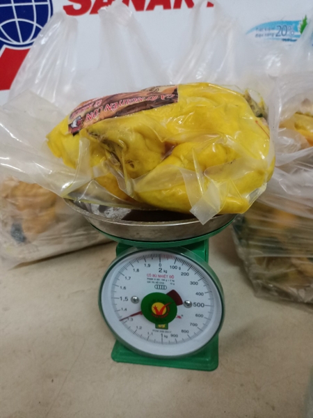 Gà Ri Ủ Muối Hoa Tiêu (Loại Nguyên Con)