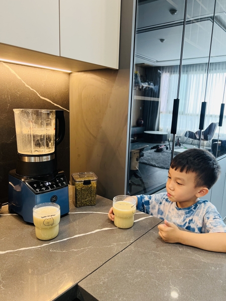 Máy Xay Sinh Tố - Làm Sữa Hạt Đa Năng UNIE V3