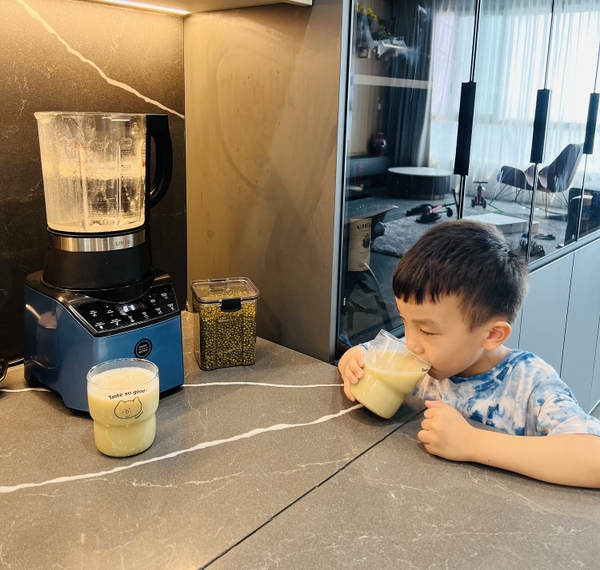 Máy Xay Sinh Tố - Làm Sữa Hạt Đa Năng UNIE V3