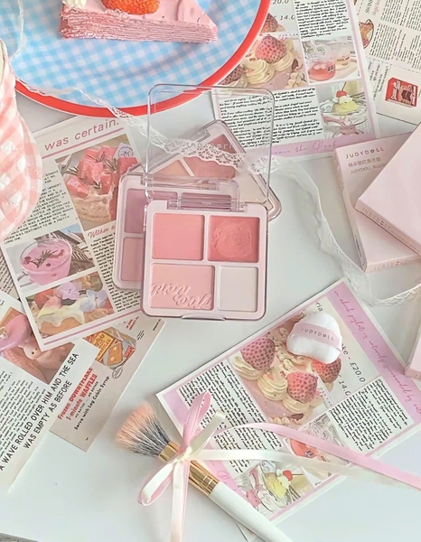 Phấn Má Hồng 4 Ô JUDYDOLL Tích Hợp Ô Má Kem